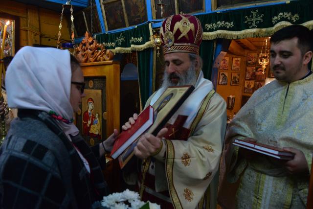 IPS Mitropolit Teofan, la Rădeni: „Să recunoaștem că suntem oameni păcătoși - acesta este primul pas către Dumnezeu”