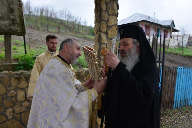 IPS Mitropolit Teofan, la Rădeni: „Să recunoaștem că suntem oameni păcătoși - acesta este primul pas către Dumnezeu”