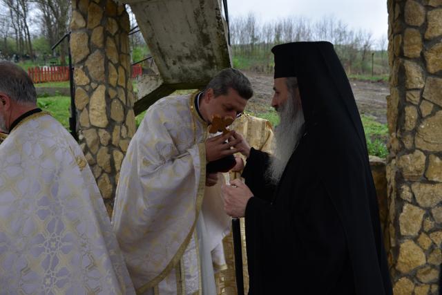 IPS Mitropolit Teofan, la Rădeni: „Să recunoaștem că suntem oameni păcătoși - acesta este primul pas către Dumnezeu”