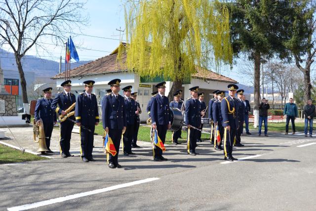 „Pentru o unitate militară, drapelul semnifică același lucru precum Crucea pentru Biserică”