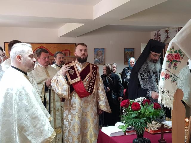 Preasfințitul Părinte Antonie a oficiat Taina Sfântului Maslu  la Căminul de bătrâni din Bucium