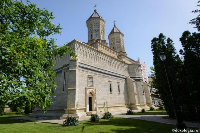 380 de ani de la sfințirea bisericii Mănăstirii „Sfinţii Trei Ierarhi” din Iaşi
