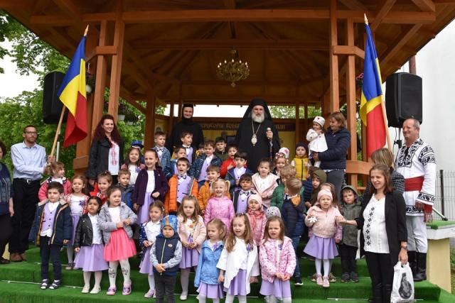 „Părintele Autocefaliei Bisericii Ortodoxe Române”, omagiat la Roman