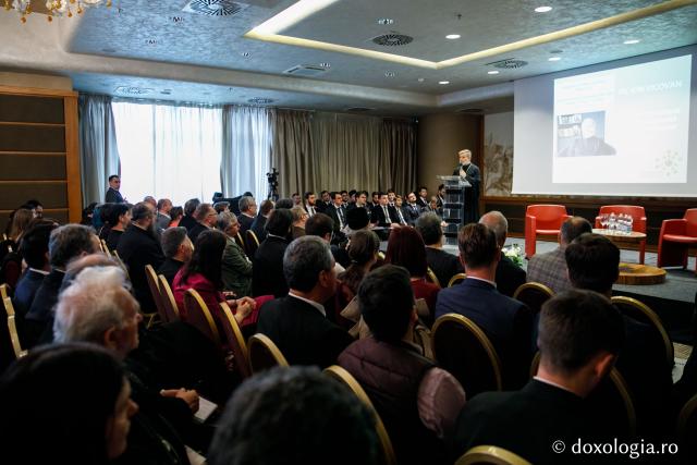 Participanții Simpozionului Internațional „Dumitru Stăniloae” dezbat tema „Creştinismul în postcomunism (1989-2019): tranziţie - terapie - tendinţe”