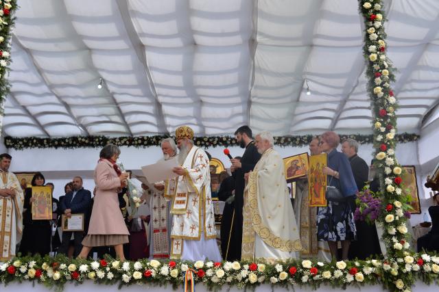 Resfinţire de biserică în parohia filantropiei creştine din Paşcani