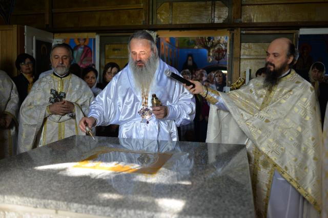 Resfințire de biserică în parohia Luceni