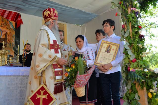 Resfințire de biserică în parohia Luceni