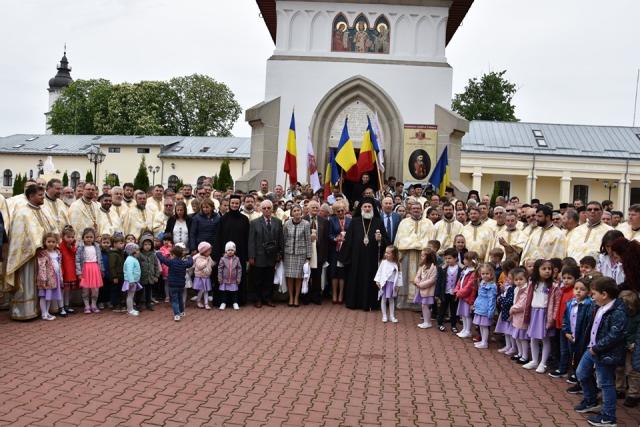 „Părintele Autocefaliei Bisericii Ortodoxe Române”, omagiat la Roman
