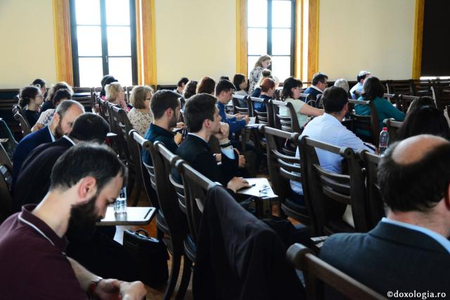 Întâlnire de dezbateri pentru profesorii de religie din județul Iași