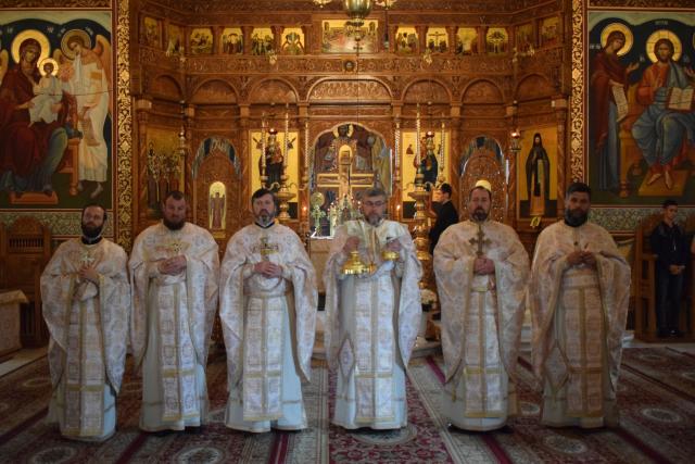 Întâlnirea anuală a tinerilor din Protopopiatul Târgul Neamț: Bucurie și speranță în Sfânta Liturghie