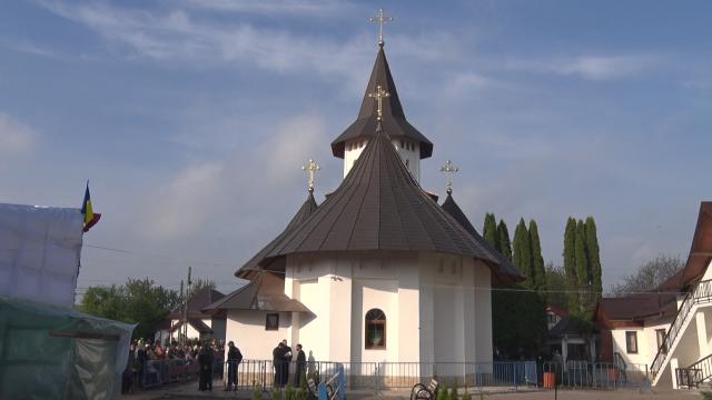 (Video) Resfințirea Bisericii „Sfântul Gheorghe” din Pașcani