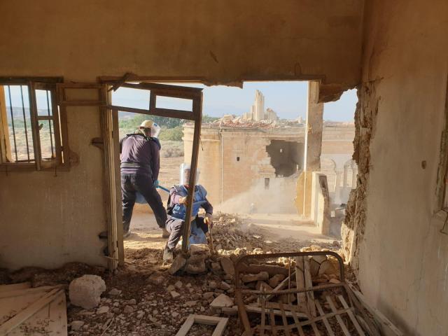 „Amin!”, în locul minelor antitanc! După 50 de ani, primele rugăciuni în schitul românesc de la Iordan