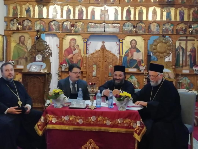 Simpozionul „Făclii ortodoxe în Petrodava” la Liceul Teologic din Piatra Neamț