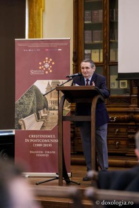 Participanții Simpozionului Internațional „Dumitru Stăniloae” dezbat tema „Creştinismul în postcomunism (1989-2019): tranziţie - terapie - tendinţe”