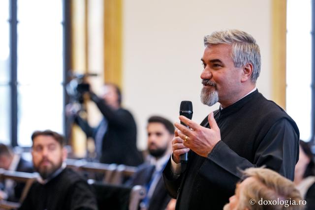 Participanții Simpozionului Internațional „Dumitru Stăniloae” dezbat tema „Creştinismul în postcomunism (1989-2019): tranziţie - terapie - tendinţe”
