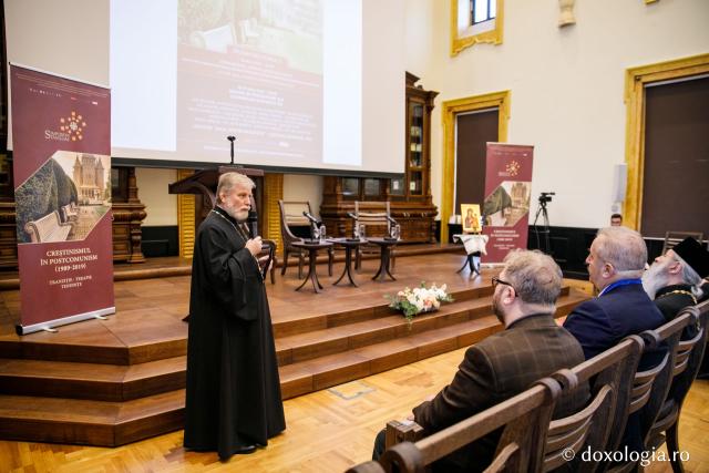 Participanții Simpozionului Internațional „Dumitru Stăniloae” dezbat tema „Creştinismul în postcomunism (1989-2019): tranziţie - terapie - tendinţe”