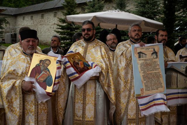 300 de ani de la nașterea marelui mitropolit: „Să luăm aminte la taina Sfântului Ierarh Iacob Putneanul”