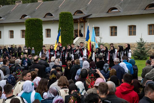 300 de ani de la nașterea marelui mitropolit: „Să luăm aminte la taina Sfântului Ierarh Iacob Putneanul”