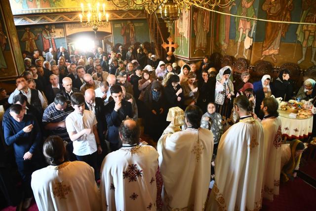 Mănăstirea Copou a îmbrăcat straie de sărbătoare