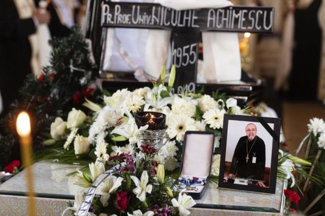Părintele Nicolae Achimescu a fost înmormântat în cimitirul Mănăstirii Cernica