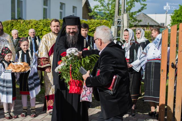 Simpozion național și Liturghie Arhierească, în Parohia Straja
