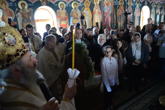 Resfinţire de biserică în parohia filantropiei creştine din Paşcani