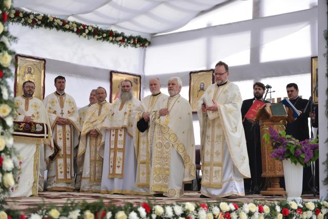 Resfinţire de biserică în parohia filantropiei creştine din Paşcani