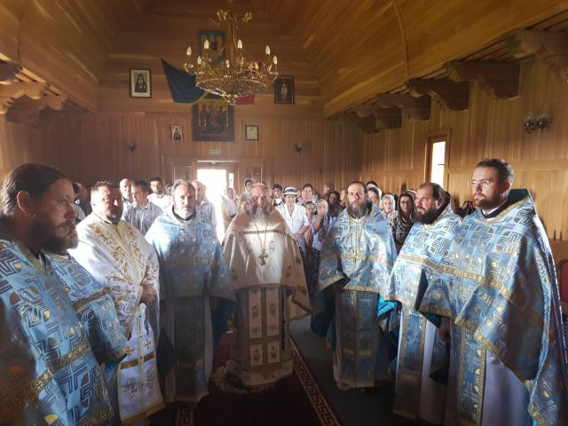 Hramul bisericii satului Mănăstirea Neamț