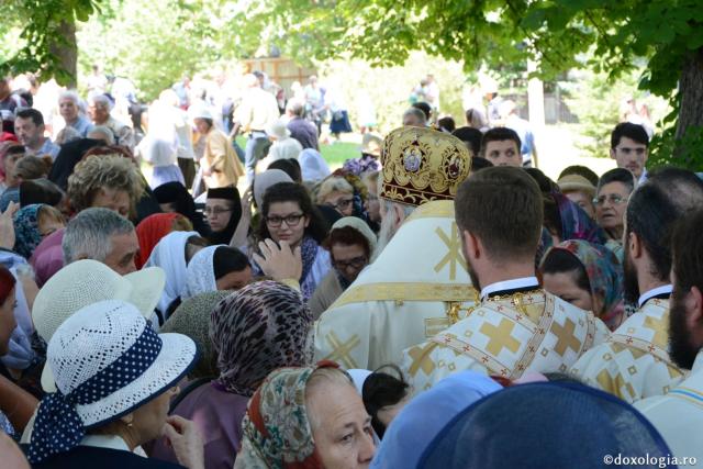 Mănăstirea Bucium din Iași în haină de sărbătoare – IPS Teofan a slujit de hramul așezământului monahal