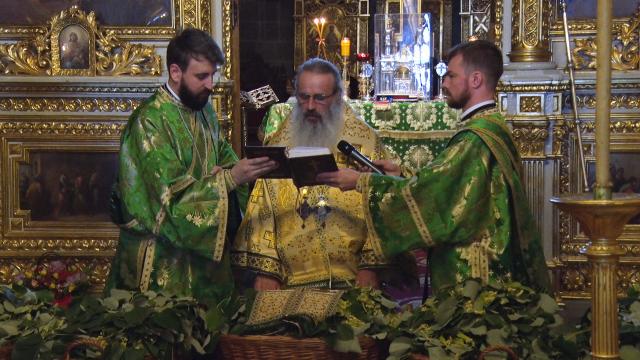 (Video) Praznicul Pogorârii Duhului Sfânt la Catedrala Mitropolitană din Iași