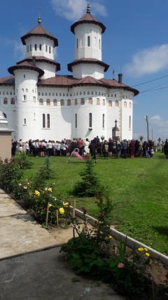 Înălţarea Domnului – zi de mare sărbătoare şi de pomenire a eroilor în Parohia Rădeni