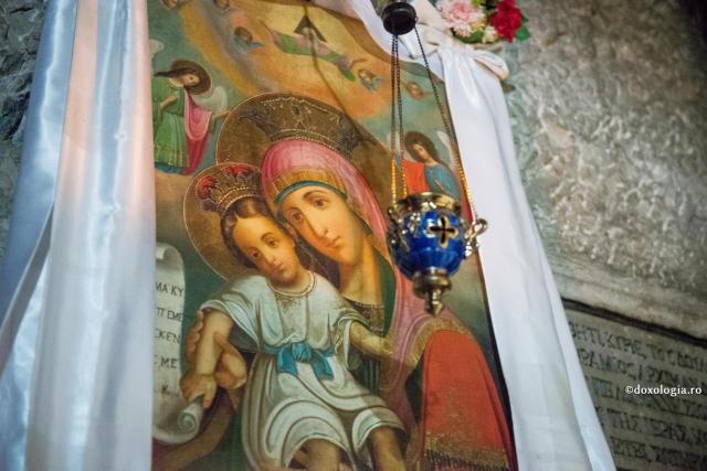 Rugăciune scurtă către Maica Domnului a Sfântului Serafim de Sarov