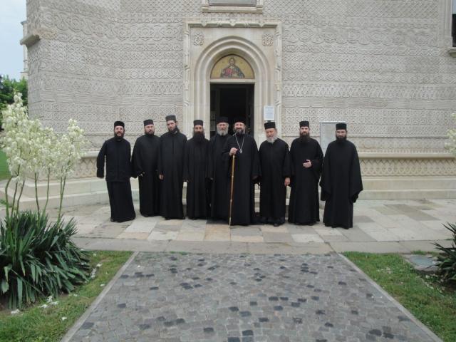 Oaspeți athonți de la Mănăstirea Dohiariu prin Moldova