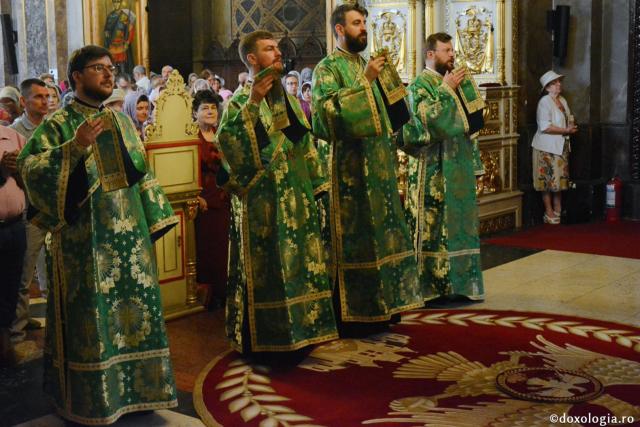 Sărbătoarea Bisericii la Catedrala Mitropolitană din Iași – Praznicul Pogorârii Duhului Sfânt