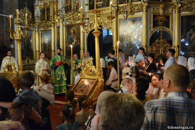 Sărbătoarea Bisericii la Catedrala Mitropolitană din Iași – Praznicul Pogorârii Duhului Sfânt