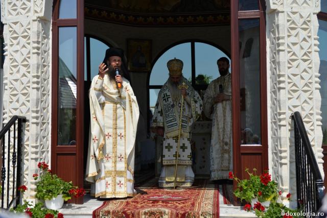 Sărbătoarea Preasfintei Treimi la Mănăstirea Eșanca