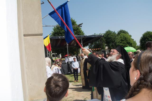 Liturghii arhierești în două eparhii din Moldova