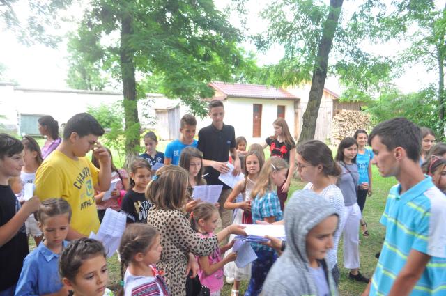Rugăciune și bucurie pentru copiii din Hândrești