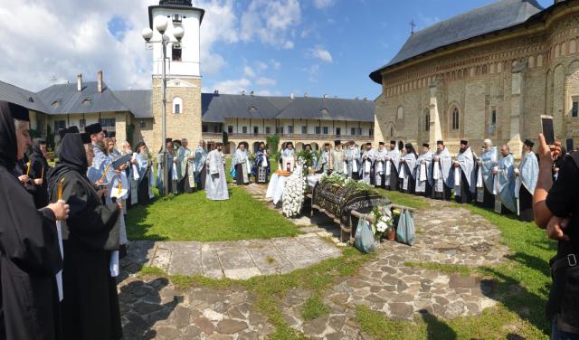 Părintele Tarasie Murgoci, viețuitor al Mănăstirii Neamț, a trecut la Domnul
