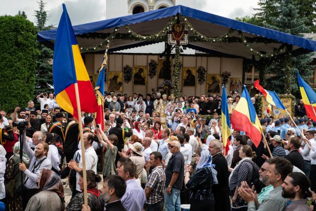 Hram la Mănăstirea Putna: „Sfântul Ștefan și-a iubit țara, și-a iubit neamul, ne-a iubit pe toți.”