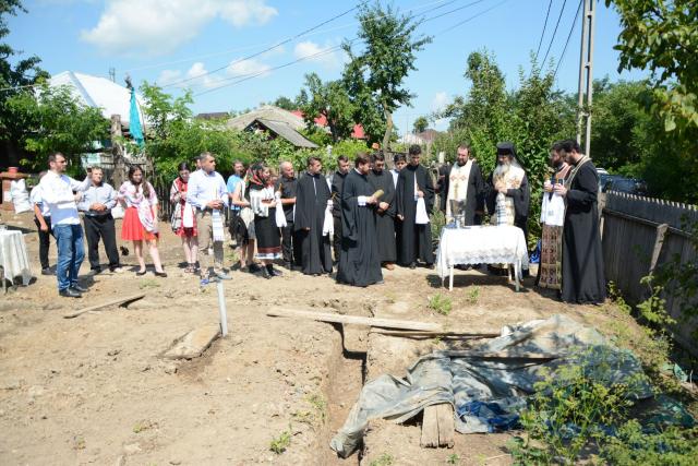 ASCOR Iași alături de o familie defavorizată din Glodenii Gândului – „Împreună ridicăm o casă”