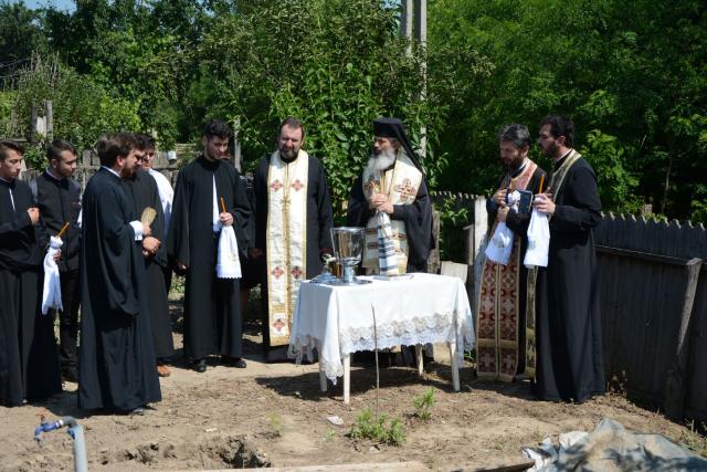 ASCOR Iași alături de o familie defavorizată din Glodenii Gândului – „Împreună ridicăm o casă”