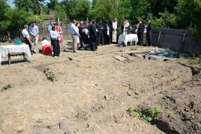 ASCOR Iași alături de o familie defavorizată din Glodenii Gândului – „Împreună ridicăm o casă”