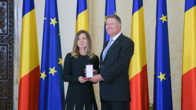 Simona Halep a fost decorată cu Ordinul Naţional „Steaua României” în grad de cavaler