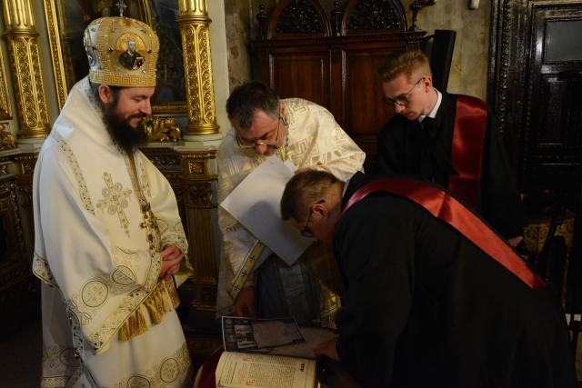 Absolvenții Facultății de Teologie din Iași au depus Jurământul de credință