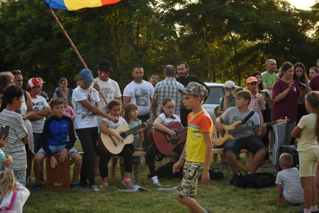 Tabăra din pridvorul satului – Hârțești 2019