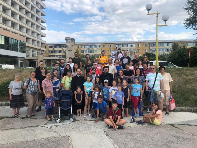 PS Macarie cu familiile din țările scandinave, în tabăra anuală organizată de Episcopia Ortodoxă Română a Europei de Nord în Delta Dunării