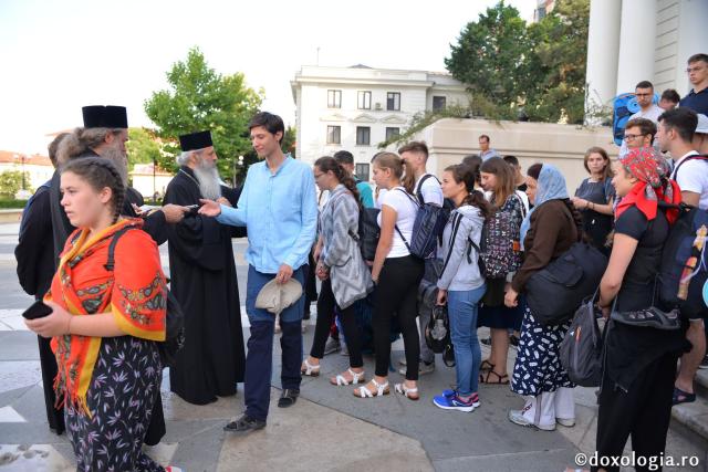 A început pelerinajul pedestru „Pe urmele sfinților nemțeni” 2019