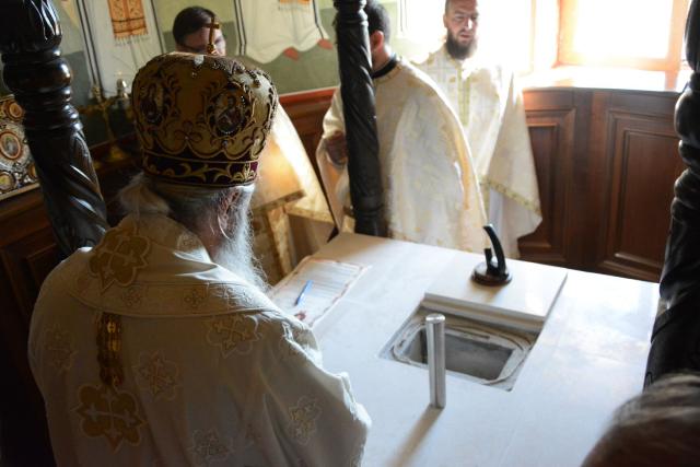 Biserica din Moimești, închinată Sfintei Parascheva, a fost sfințită de IPS Teofan