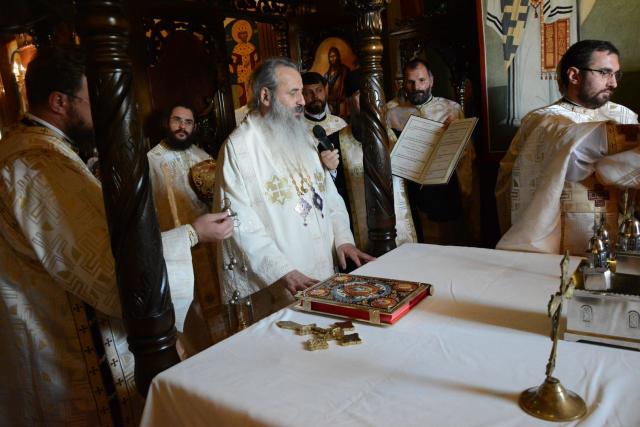 Biserica din Moimești, închinată Sfintei Parascheva, a fost sfințită de IPS Teofan
